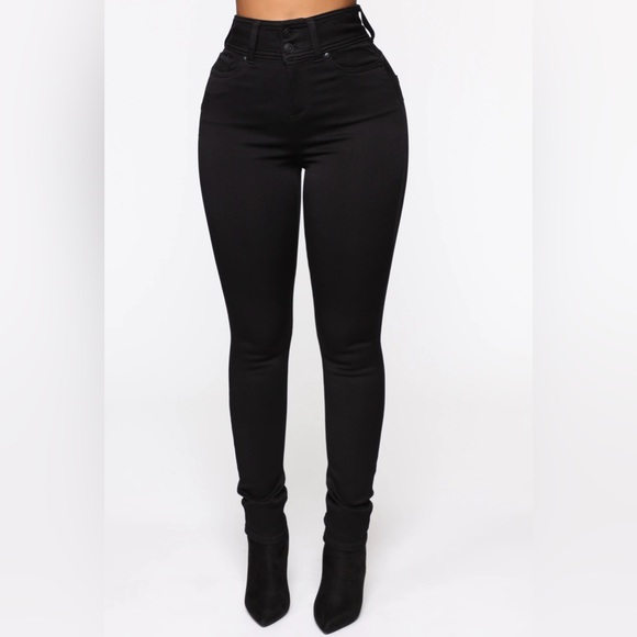 Fashion Nova Snatch Me Tight Booty Lifter Skinny Jeans - Black Size 9 - Picture 1 of 17